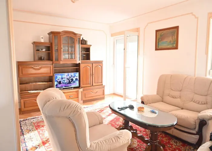 Dom wakacyjny Tesic Seoska Idila *