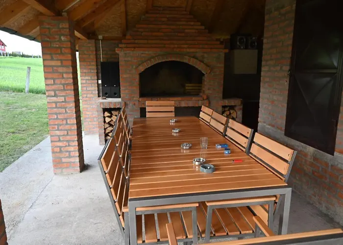 Tesic Seoska Idila Loznica